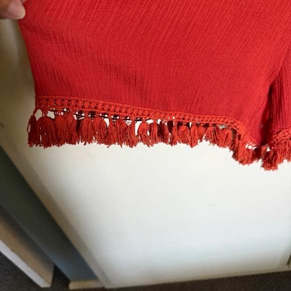Selfie Leslie Red Romper Off Shoulder Tassels Size Small Boho - Picture 6 of 13